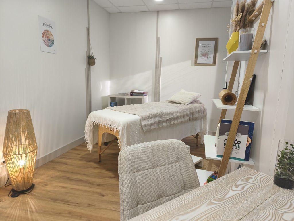 Ambiance douce et apaisante dans un cabinet de kinésiologie à Libourne